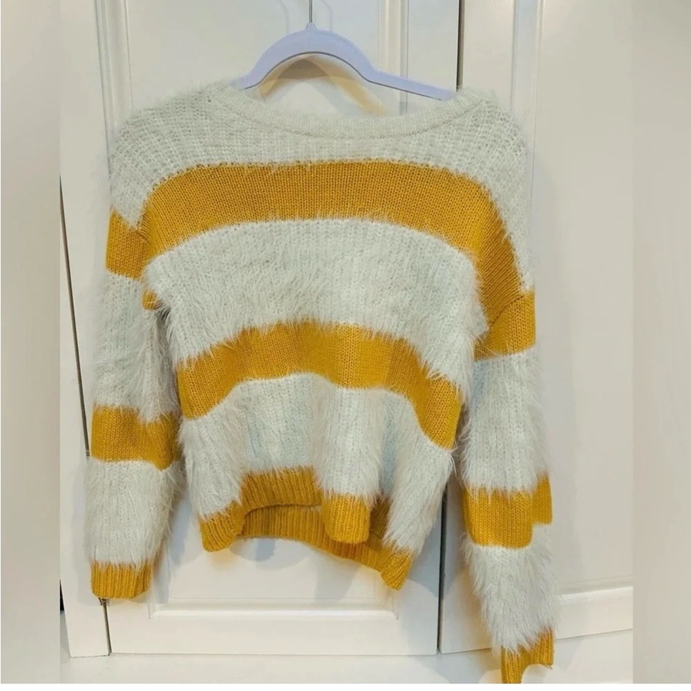 Chelsea & Violet Sweater shaggy tween butter yellow fall cozy size xs